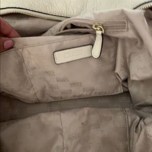 Michael kors purse
